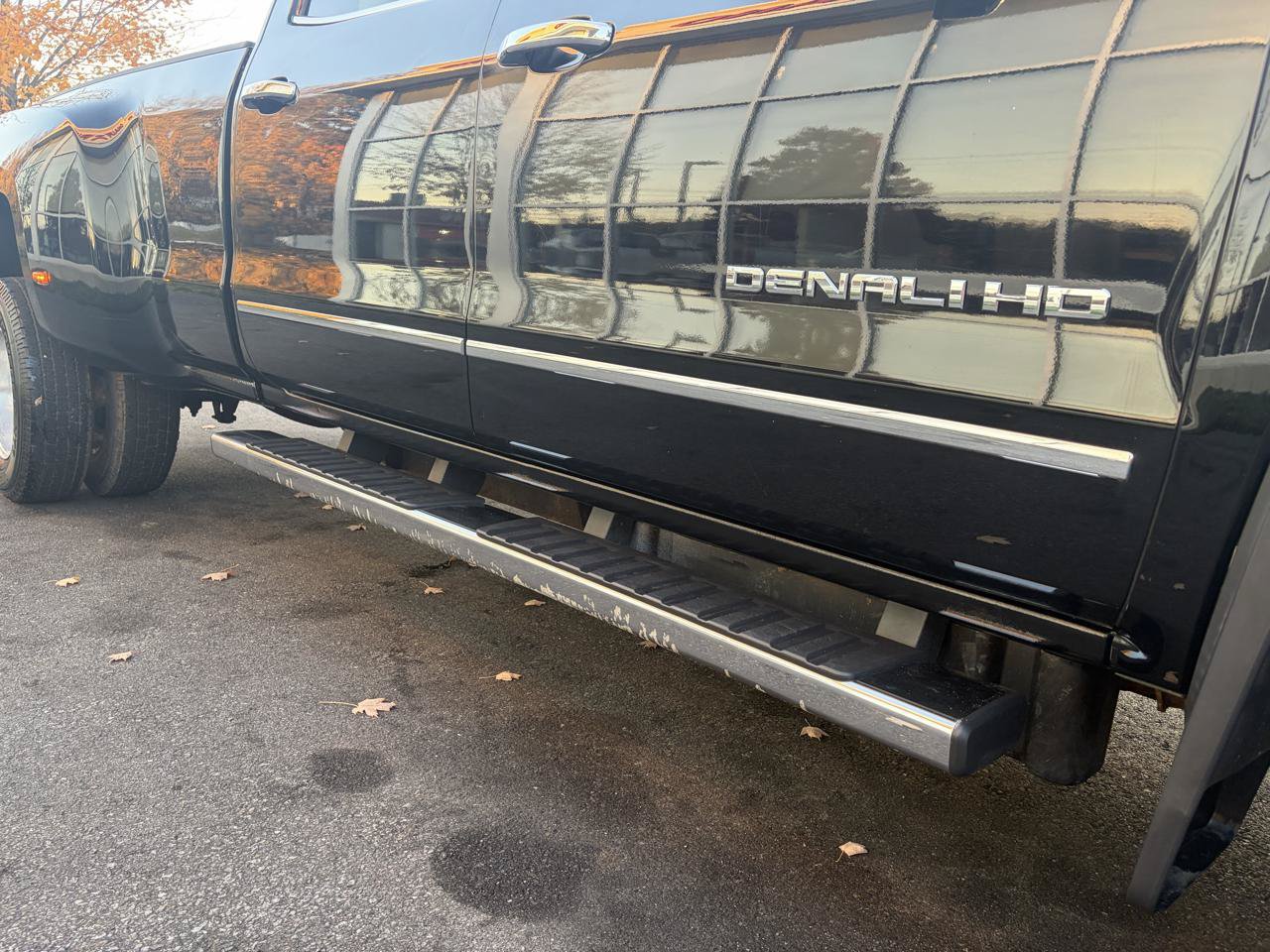 Used 2015 GMC Sierra 3500 Denali w/ Duramax Plus Package AWD/4WD image 15