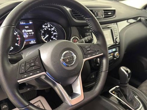 Used 2022 Nissan Rogue Sport SV AWD/4WD image 22