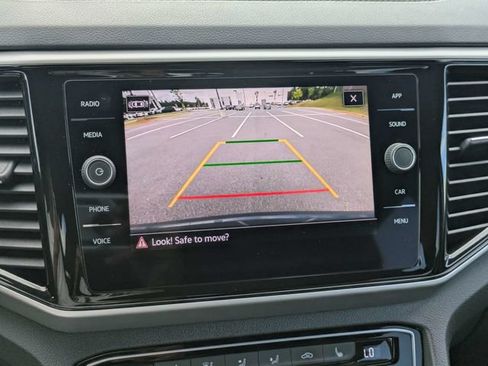Used 2023 Volkswagen Atlas Cross Sport SE w/ Panoramic Sunroof Package FWD image 22