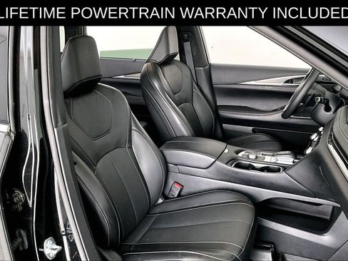 Certified 2025 INFINITI QX60 Luxe FWD image 9