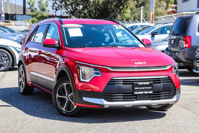 Certified 2025 Kia Niro EX FWD image 2