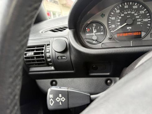 Used 1997 BMW Z3 2.8 RWD image 17