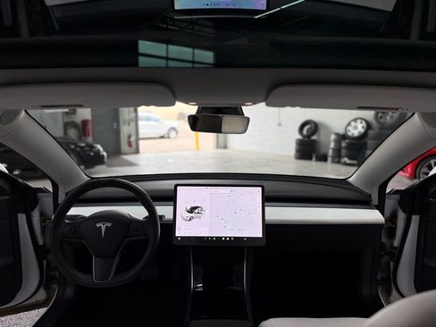 Used 2020 Tesla Model 3 RWD image 19