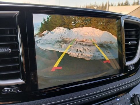 New 2026 Chrysler Pacifica Select image 18