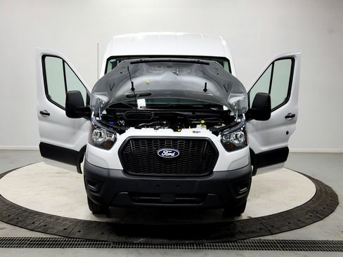 New 2026 Ford Transit 250 148 Medium Roof w/ Load Area Protection Package image 10