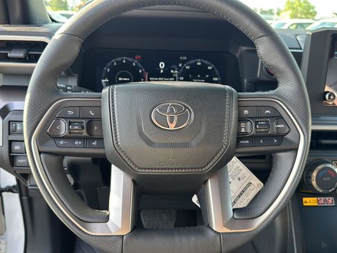 New 2025 Toyota 4Runner TRD Off-Road image 17