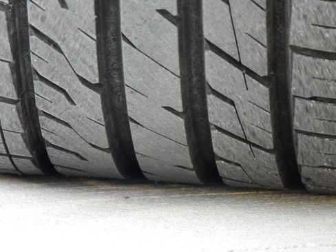 Used 2005 Lexus SC 430 Convertible image 32