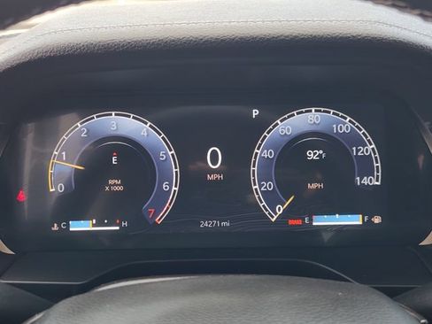 Certified 2023 Jeep Grand Cherokee L Limited AWD/4WD image 17