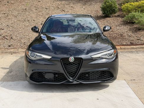 Used 2022 Alfa Romeo Giulia Veloce image 8