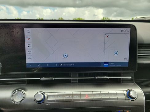 Used 2024 Hyundai Kona Limited FWD image 26