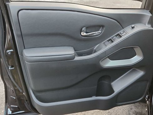 New 2026 Nissan Frontier SV w/ SV Convenience Package image 12