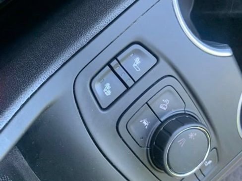 Used 2021 GMC Terrain SLE w/ Driver Convenience Package FWD image 22
