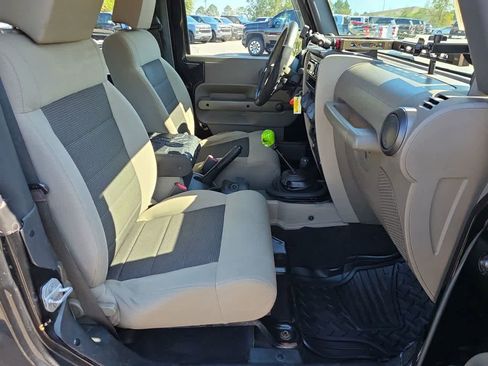 Used 2008 Jeep Wrangler X image 8