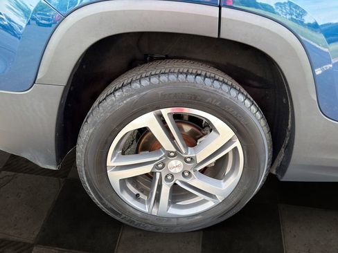 Certified 2019 GMC Terrain SLT w/ Preferred Package AWD/4WD image 12