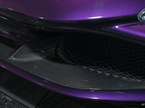 Used 2022 Ferrari F8 Tributo RWD image 12