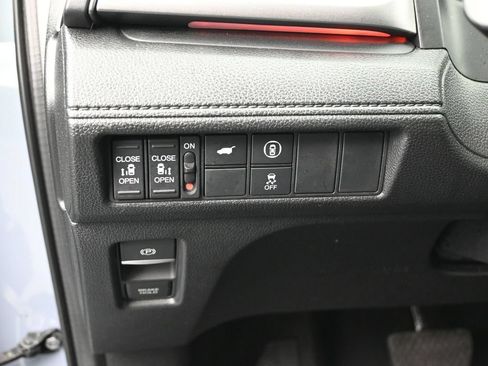 Used 2023 Honda Odyssey Sport image 21