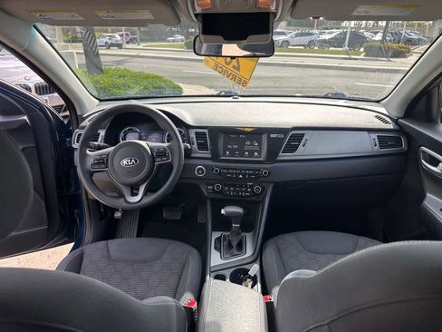 Used 2019 Kia Niro LX FWD image 21