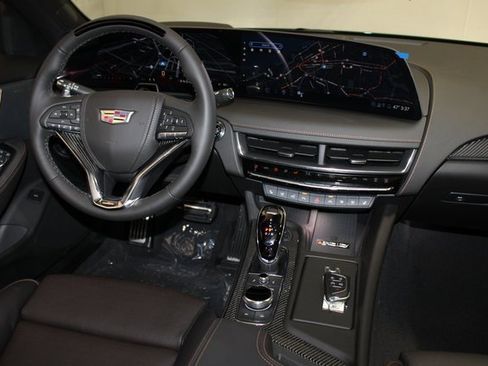 New 2026 Cadillac CT5 V image 12