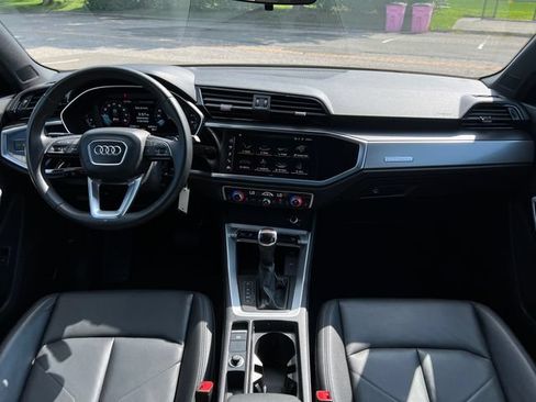 Used 2025 Audi Q3 2.0T Premium AWD/4WD image 36