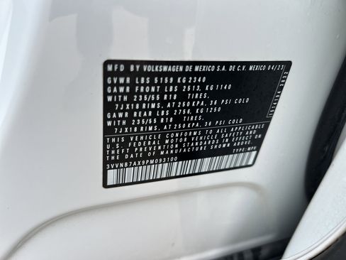Certified 2023 Volkswagen Tiguan SE w/ Panoramic Sunroof Package FWD image 31