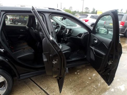 Used 2020 Jeep Cherokee Limited image 6