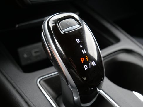 Used 2020 Cadillac XT4 Premium Luxury AWD/4WD image 22