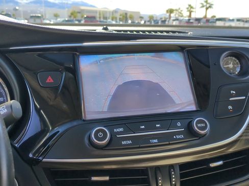 Used 2020 Buick Envision Preferred image 22