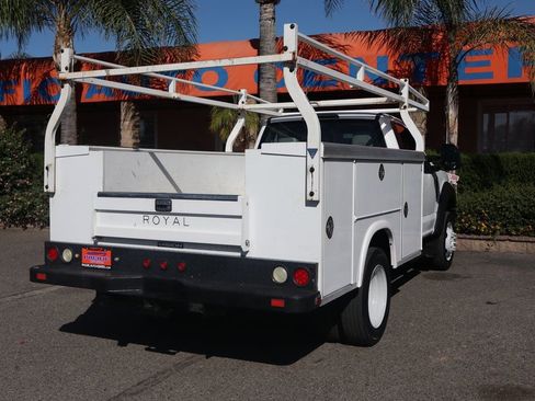 Used 2018 Ford F550 2WD Regular Cab Super Duty image 10