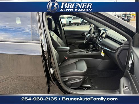 New 2026 Jeep Compass Latitude image 15