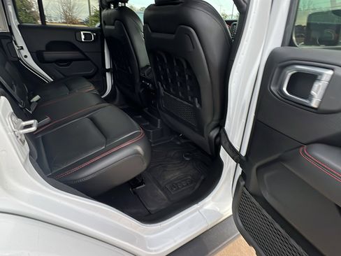 Used 2021 Jeep Wrangler Unlimited Rubicon image 21