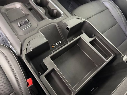 Used 2024 GMC Sierra 2500 Denali w/ Denali Reserve Package image 28