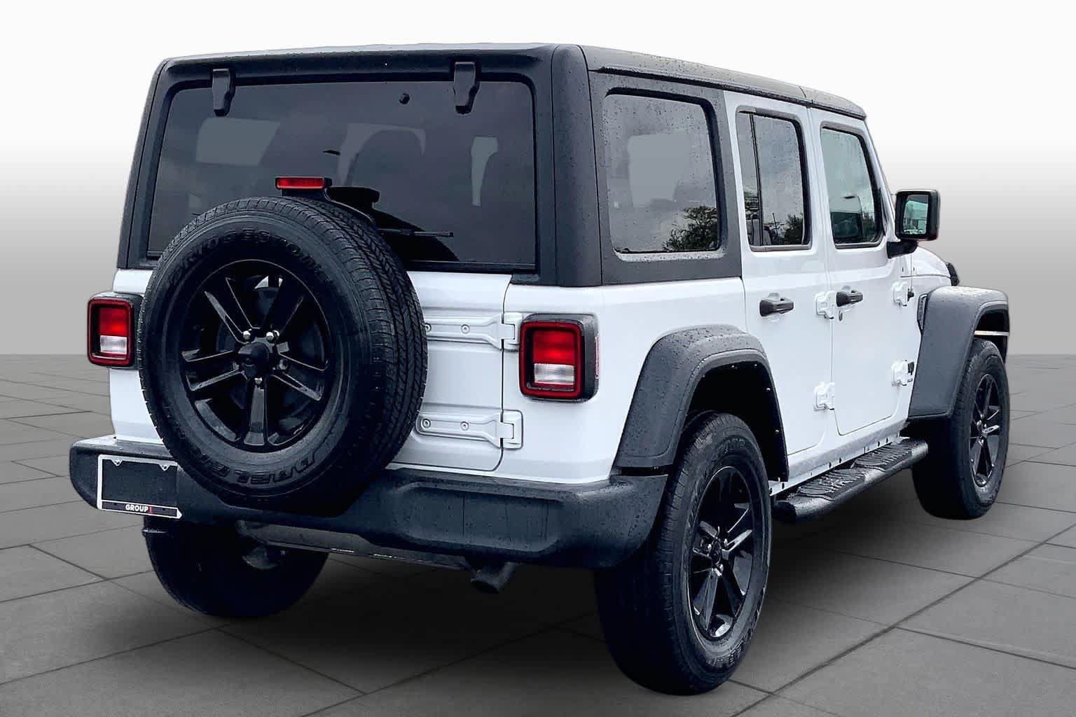 Used 2023 Jeep Wrangler Unlimited Sport AWD/4WD image 13