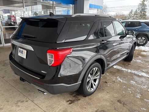 Used 2020 Ford Explorer Platinum w/ Premium Technology Package image 5