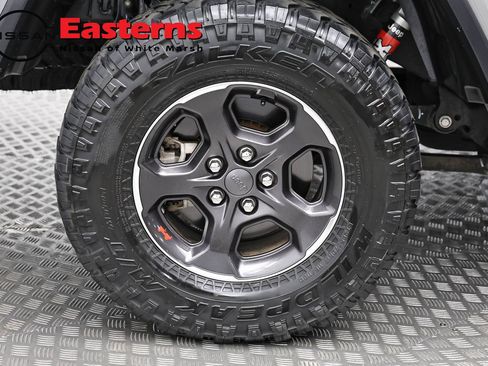 Used 2021 Jeep Gladiator Rubicon w/ LED Lighting Group AWD/4WD image 30