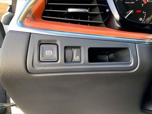 Certified 2024 Cadillac XT5 Premium Luxury image 34