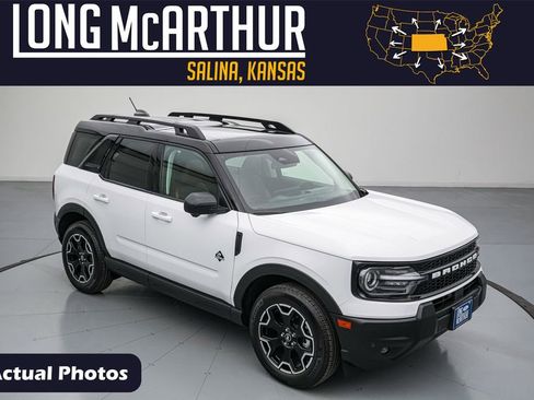 Certified 2025 Ford Bronco Sport Outer Banks w/ Outer Banks Tech Package+ image 1