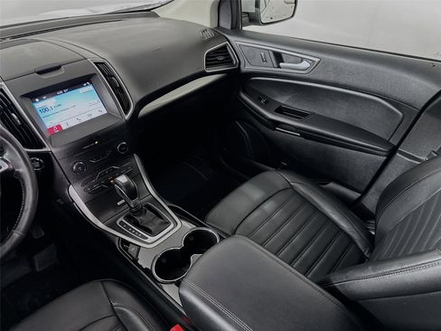 Used 2017 Ford Edge SEL w/ Equipment Group 201A image 23