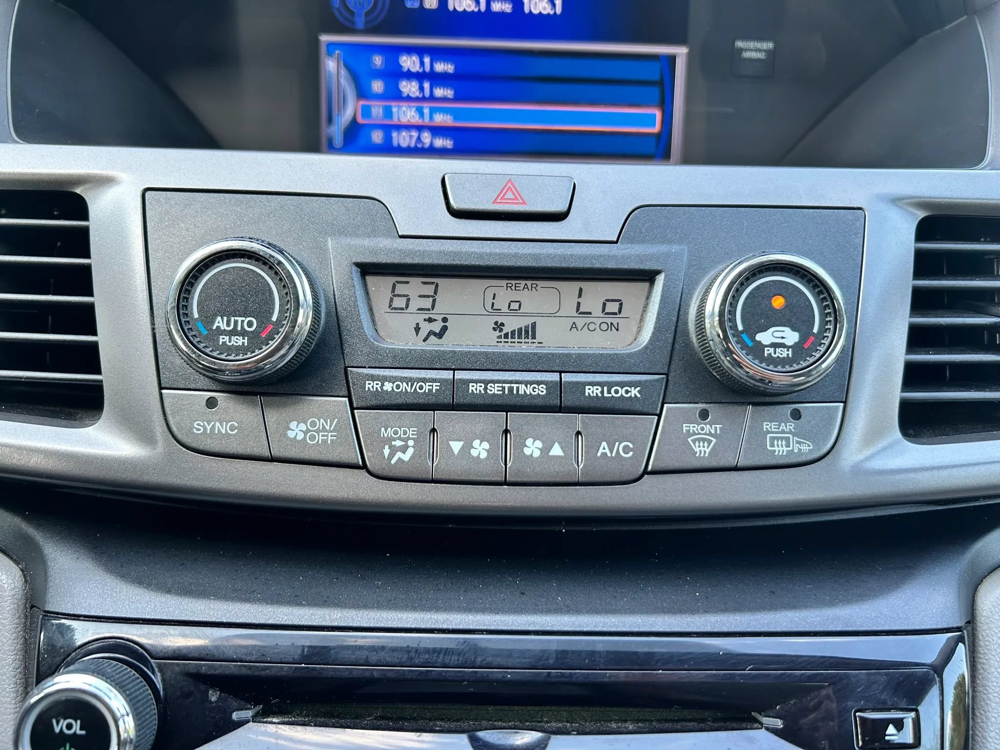 Used 2016 Honda Odyssey EX image 25