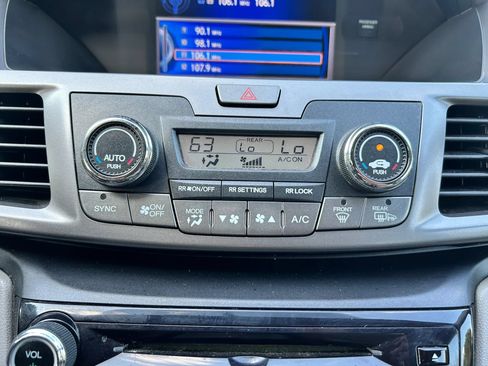 Used 2016 Honda Odyssey EX image 25