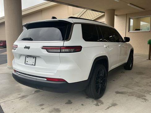 Used 2021 Jeep Grand Cherokee L Limited RWD image 5