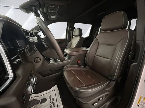 Used 2023 GMC Sierra 1500 Denali w/ Denali Reserve Package AWD/4WD image 8