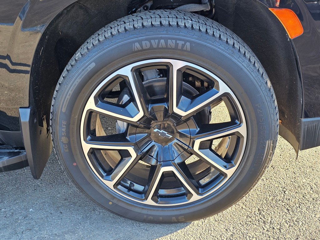 Used 2021 Chevrolet Tahoe RST AWD/4WD image 32