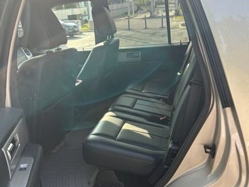 Used 2017 Ford Expedition XLT w/ Equipment Group 201A AWD/4WD image 29