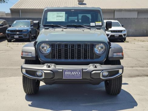 New 2026 Jeep Gladiator Sport AWD/4WD image 2