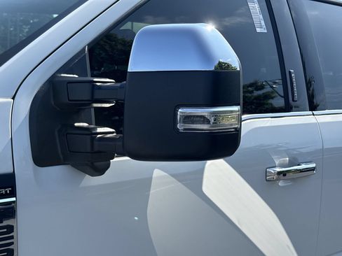 New 2026 Ford F250 Lariat w/ Lariat Premium Package AWD/4WD image 29