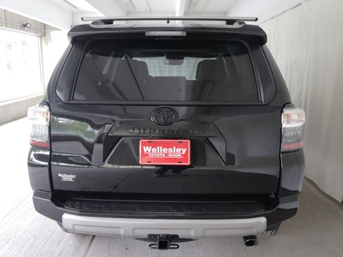 Used 2023 Toyota 4Runner TRD Off-Road Premium w/ Off Road Premium Plus Package AWD/4WD image 28