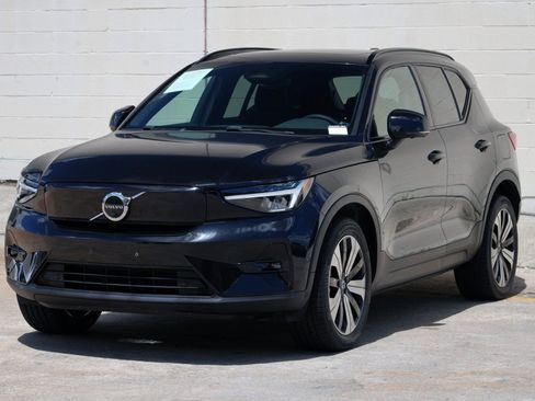 Used 2023 Volvo XC40 Recharge Plus AWD/4WD image 44
