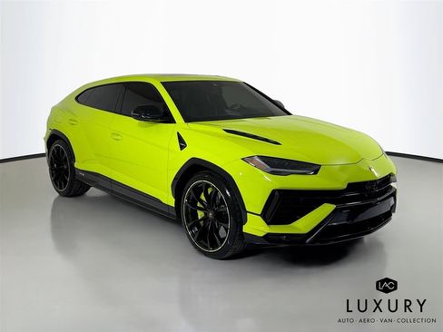 Used 2024 Lamborghini Urus S AWD/4WD image 3