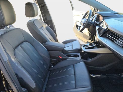 Used 2023 Audi Q4 e-tron Premium Plus w/ Premium Plus image 12