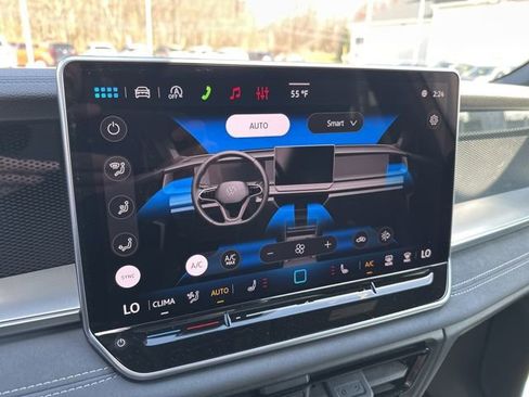 New 2026 Volkswagen Tiguan SE R-Line AWD/4WD image 24